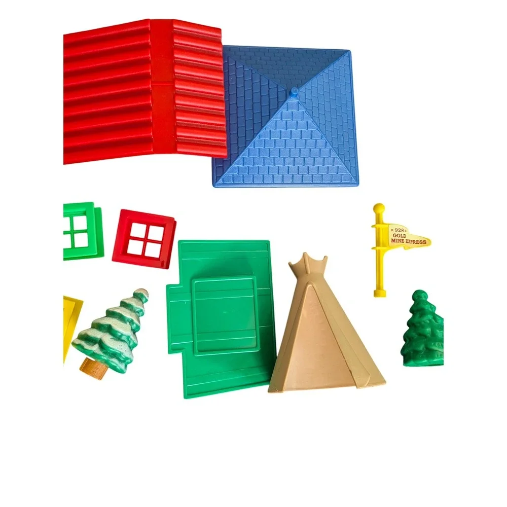 Lincoln Logs Vintage Plastic Accessory Lot Pony Express Gold Mine Teepee Trees